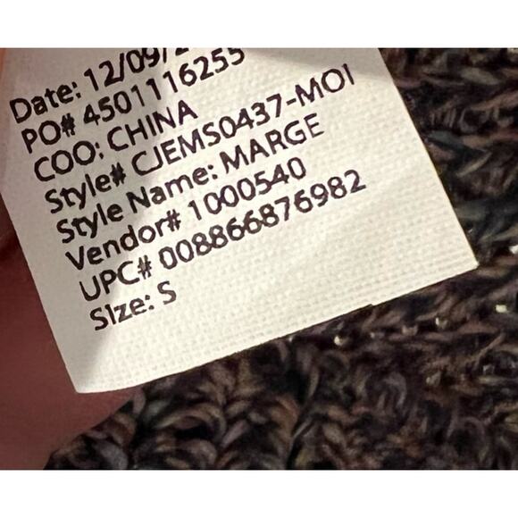 Ella Miss Junior Size Small Sleeveless Knitted sweater top - Picture 7 of 8